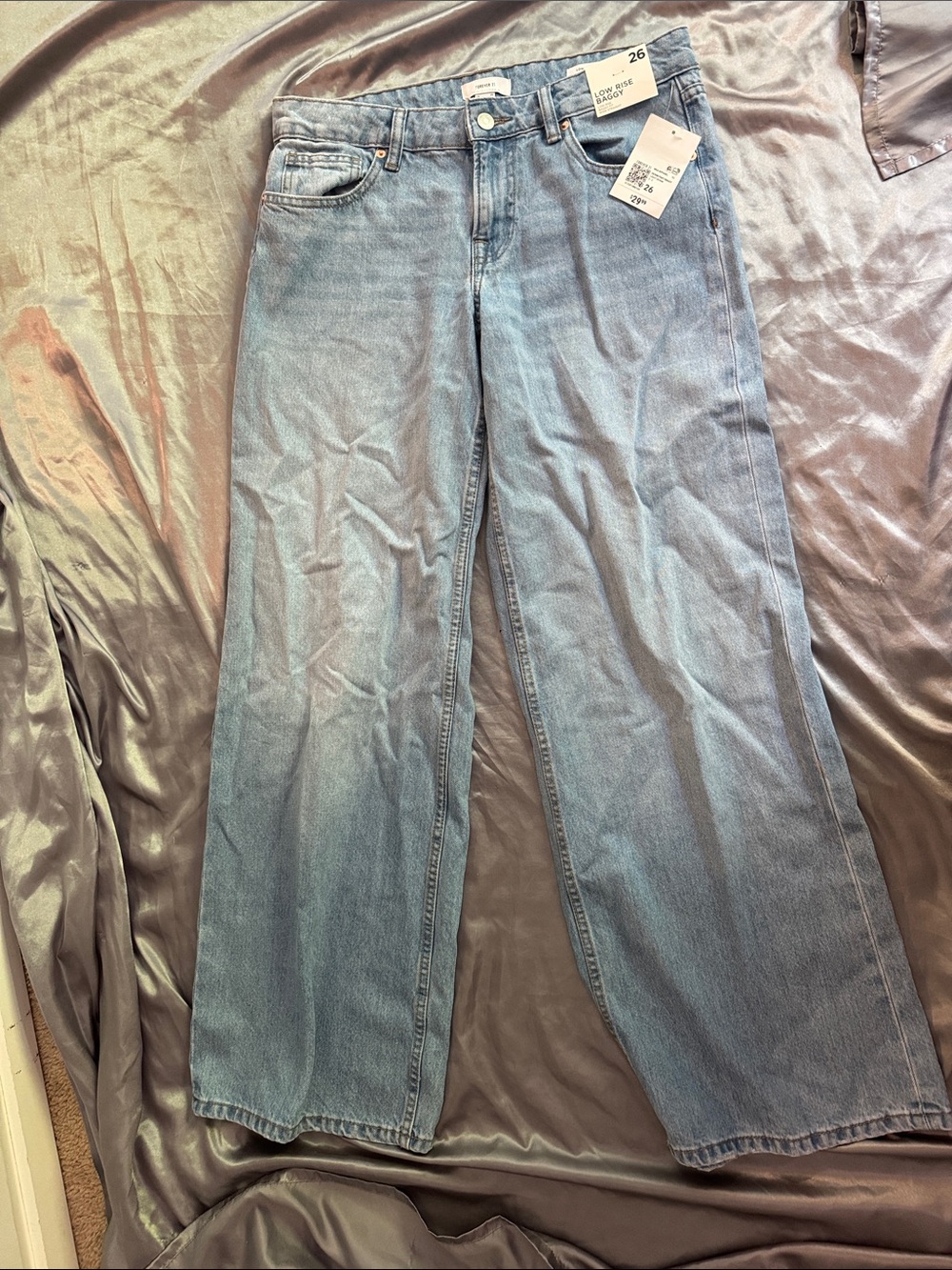Low Rise Baggy Jeans